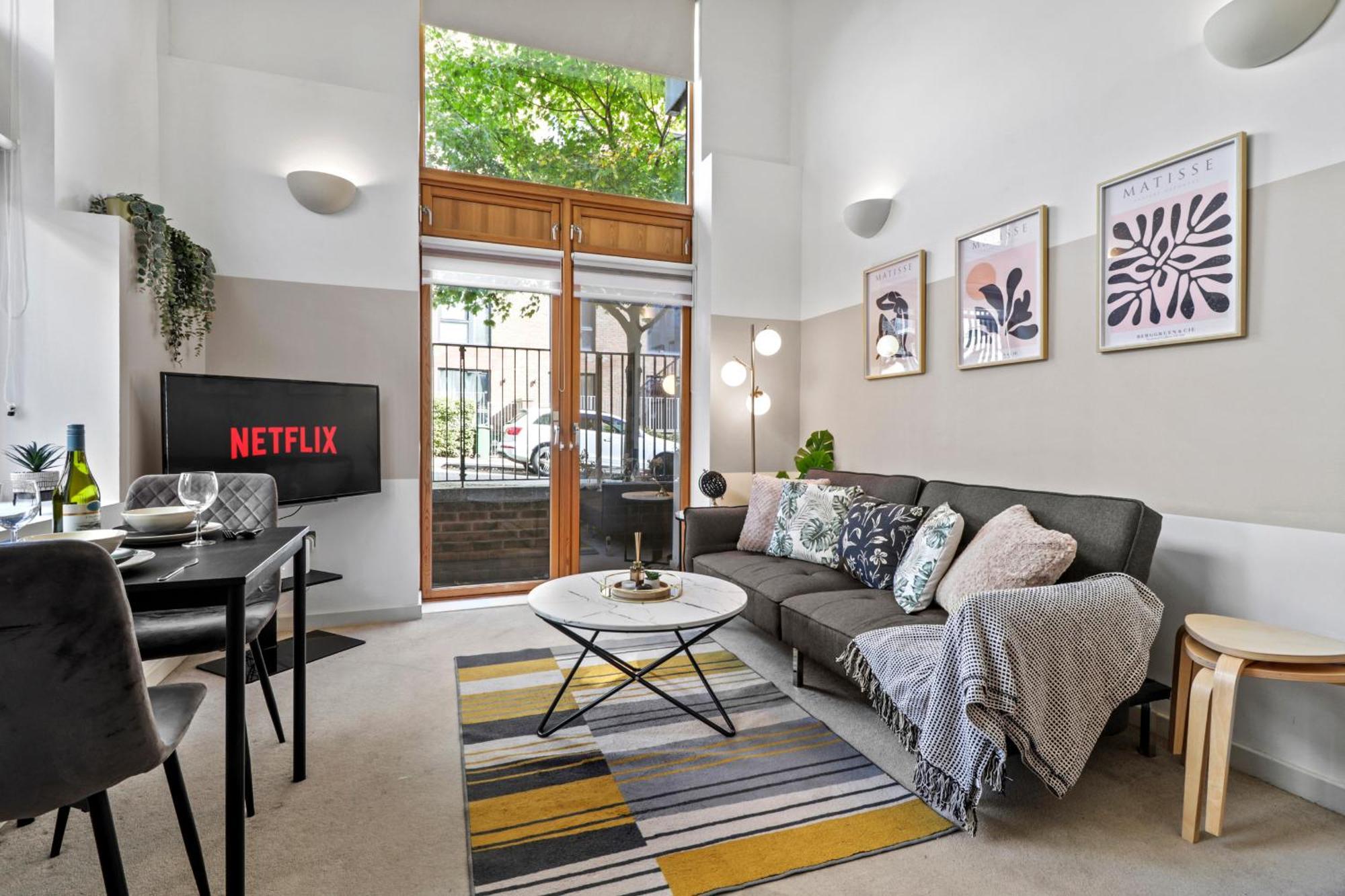 Sleek Modern Apartamento *