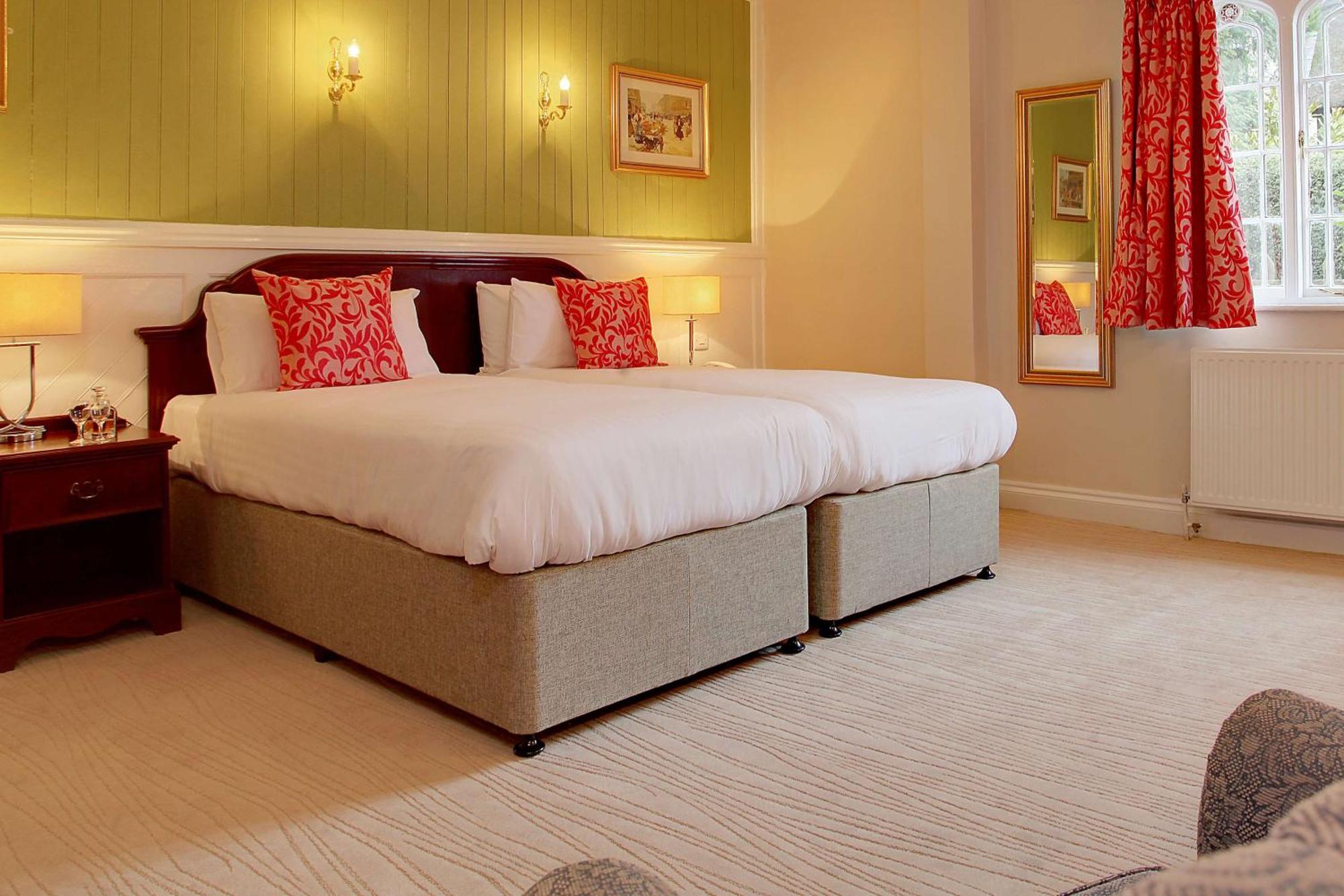 Western Moore Place 3* Milton Keynes