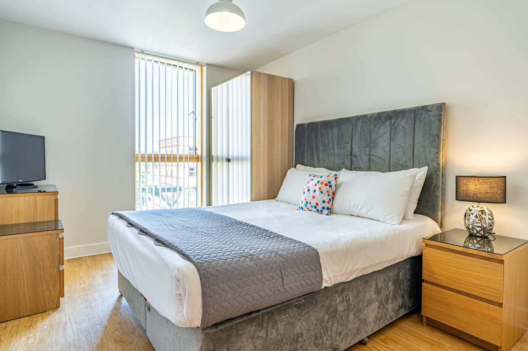 Cotels At Vizion: Serviced With Free Parking Apartment *