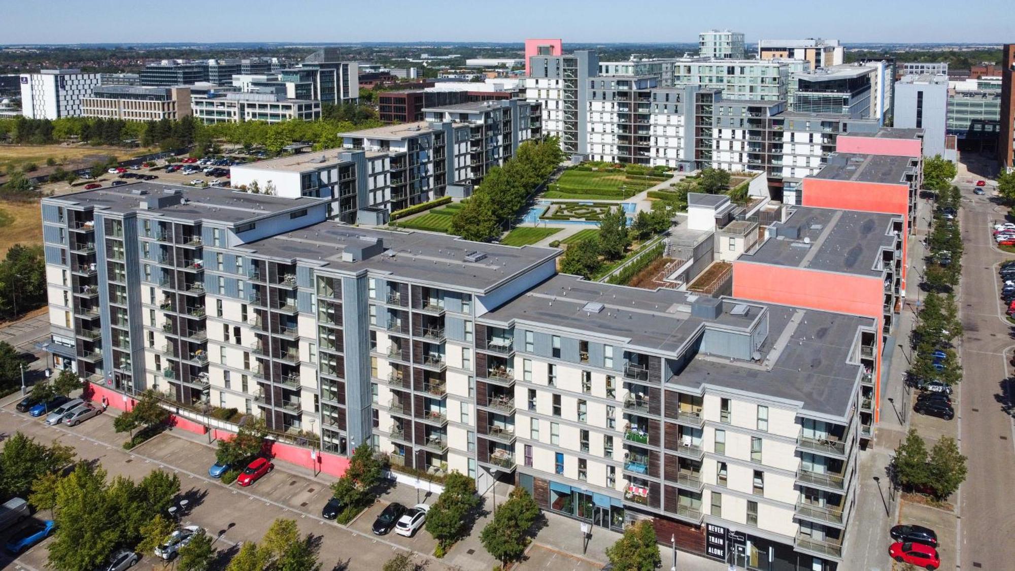 Cotels At Vizion: Serviced With Free Parking Apartment *