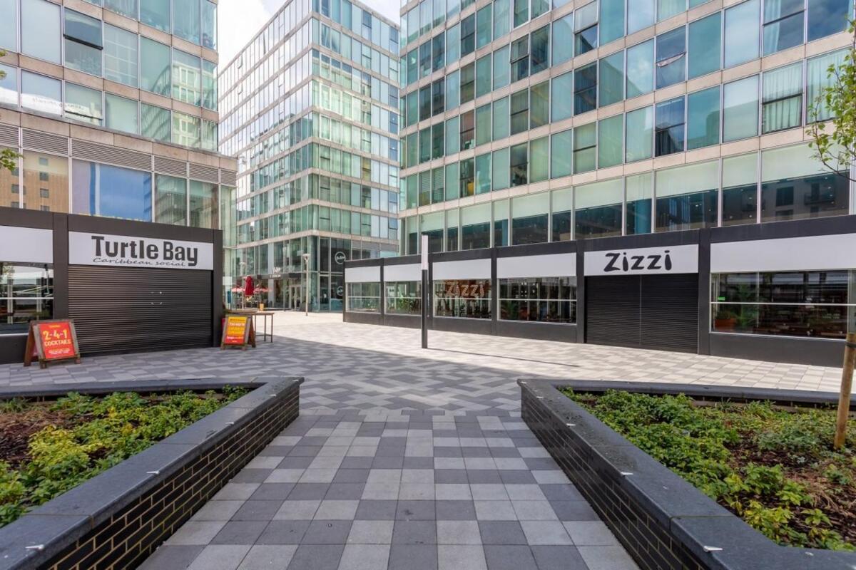 Penthouse Hub - Mk - Juliet Balcony, Free Parking, Fast Wi-fi And Smart Tv With Netflix By Yoko *