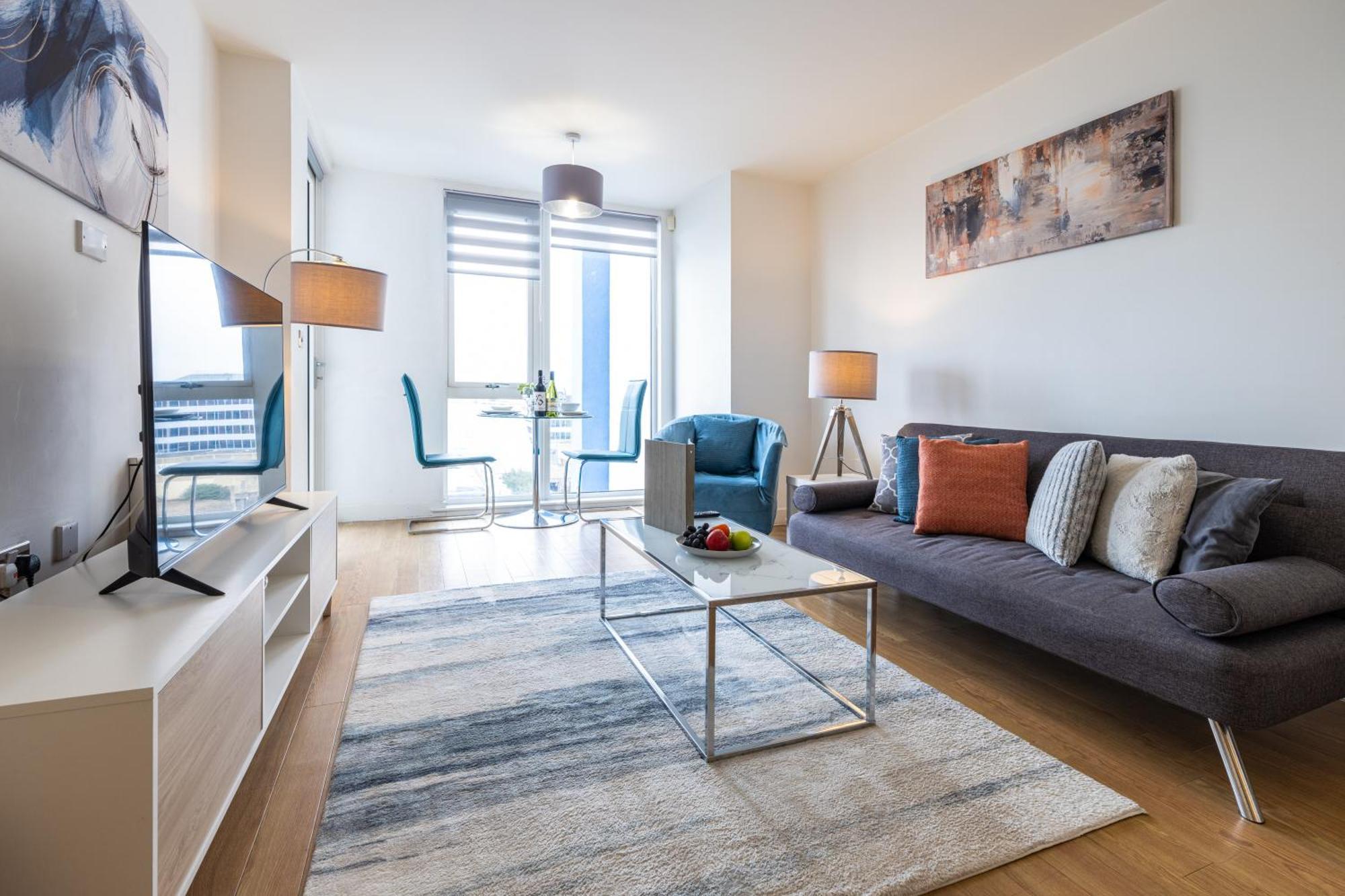 Apartment Brightleap Centre: Stylish Home-away With Smart Amenities Milton Keynes