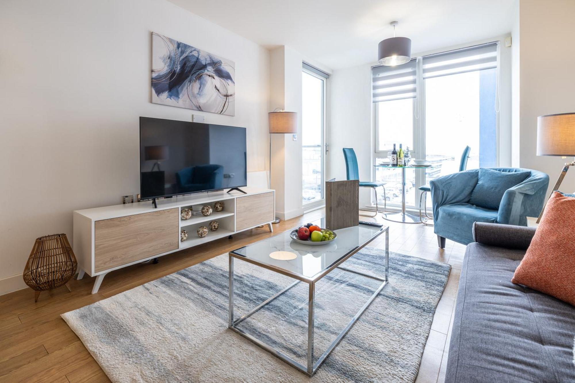 Brightleap Centre: Stylish Home-away With Smart Amenities Apartment