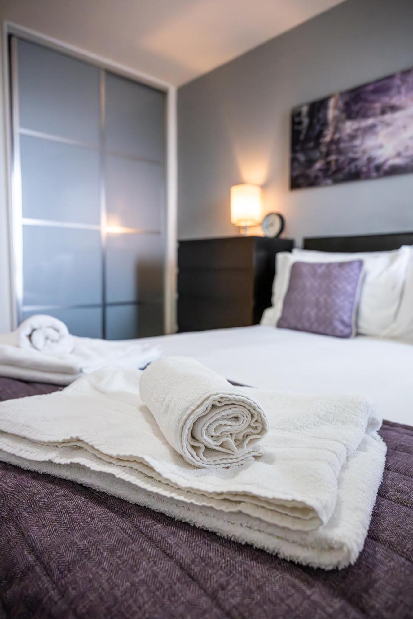 Apartment Brightleap Centre: Stylish Home-away With Smart Amenities Milton Keynes