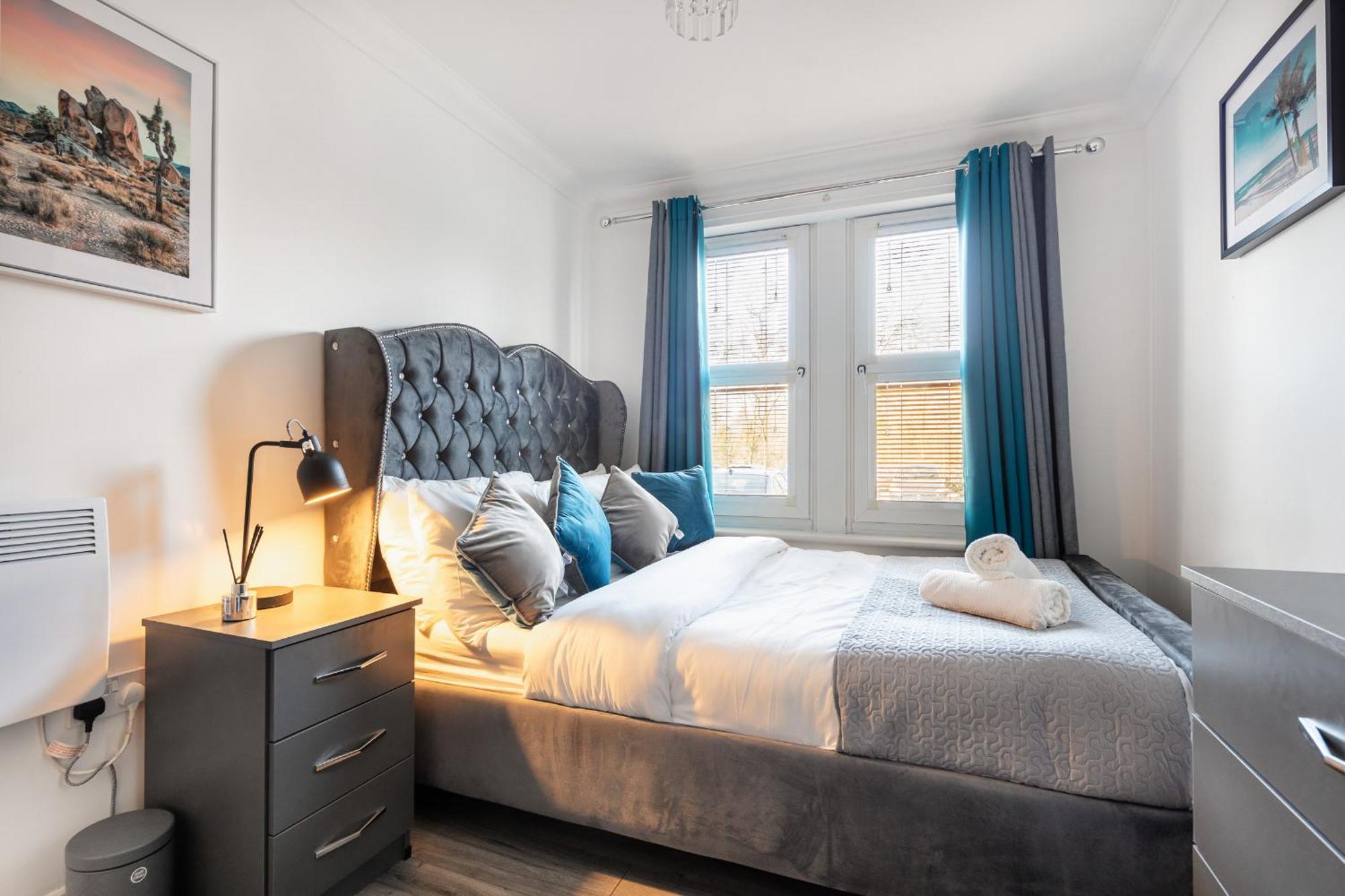 Modern 4br Ground Floor In Prime Mk Location, Walking Distance From Cmk Train Station, Close To Mk Amenities, 2 Bathrooms, Free Parking-managed By Chique Ltd