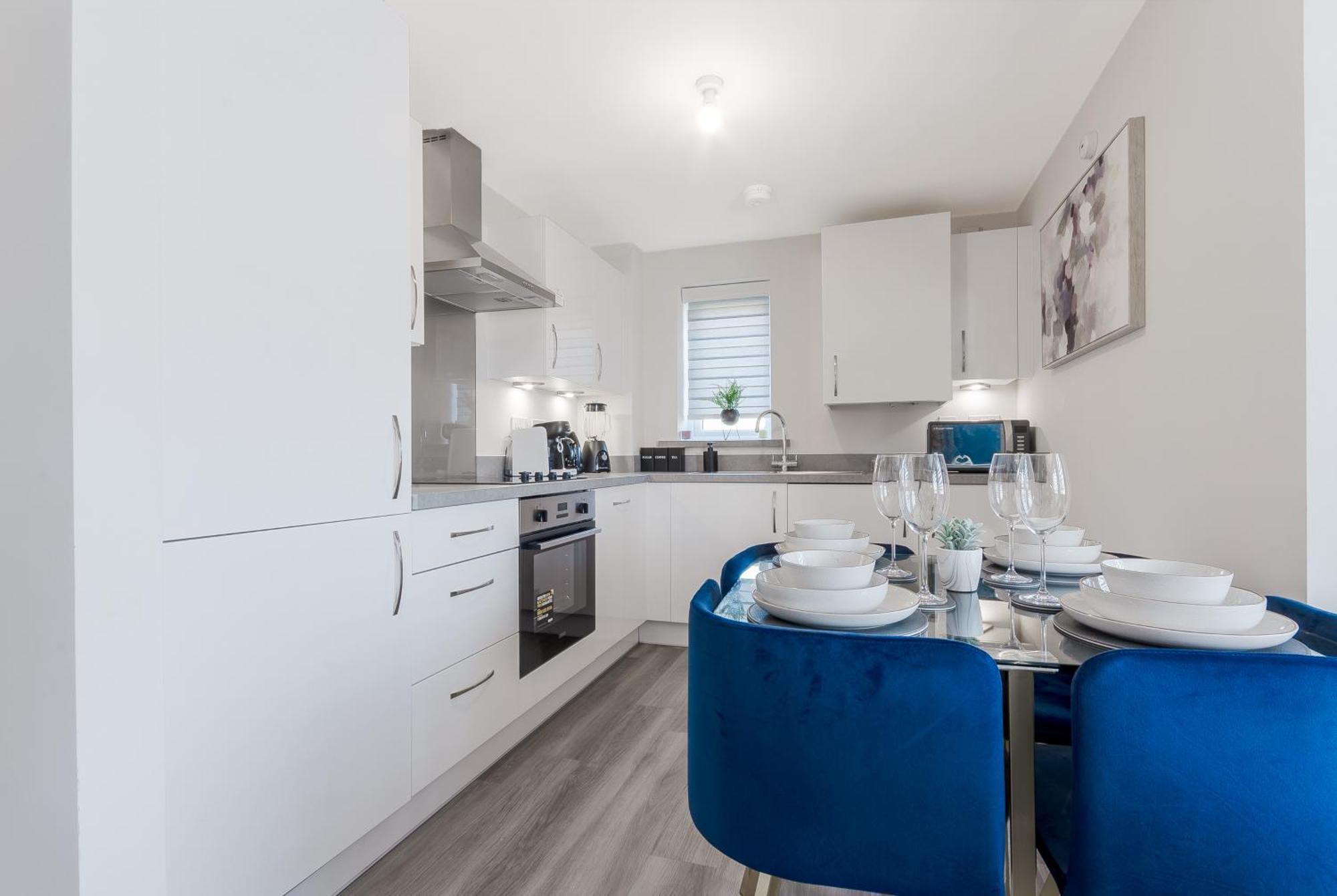 Apartment Cozy 2 Bed In Free Parking & Wifi