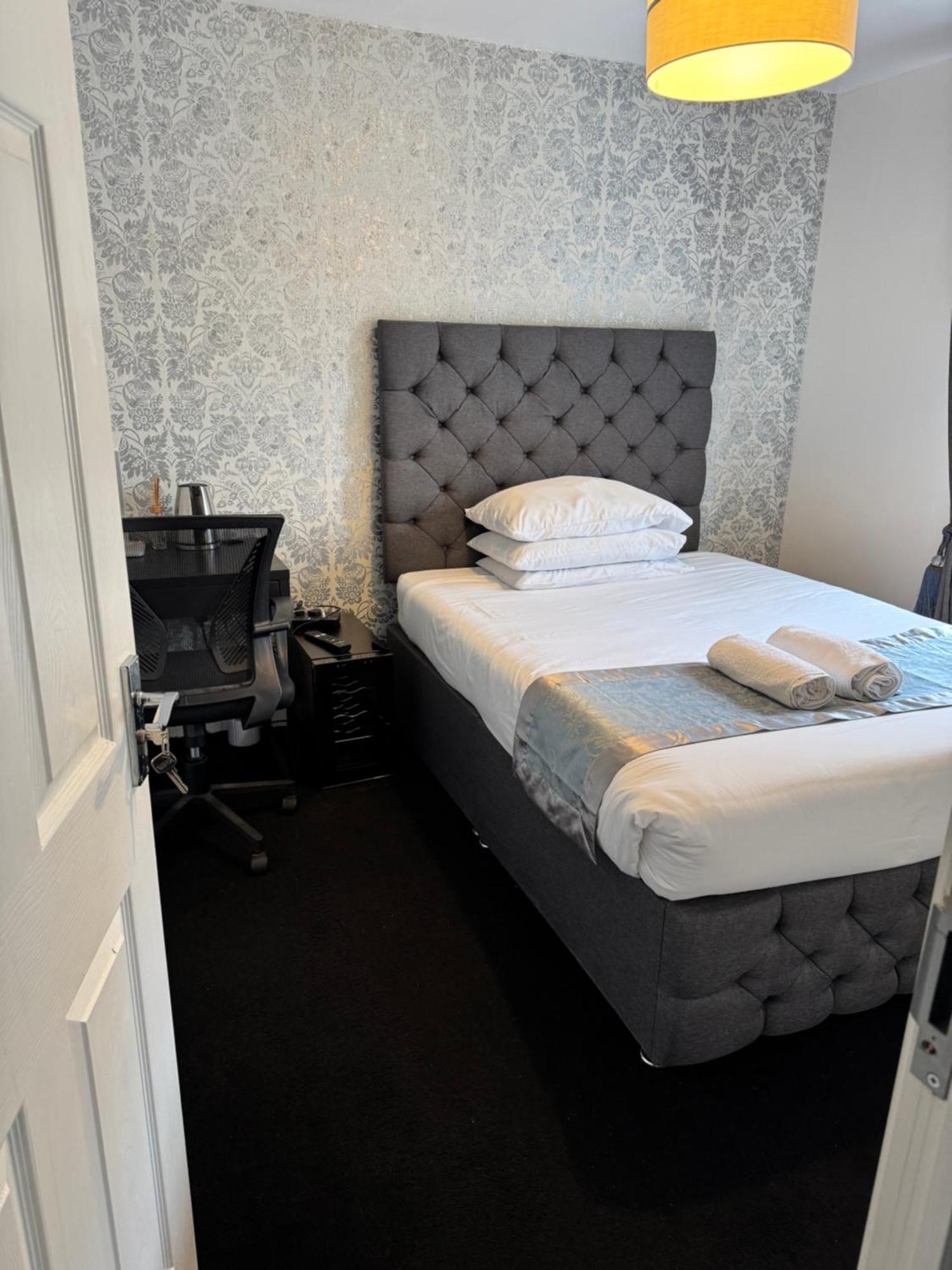 Away From Homestay Milton Keynes