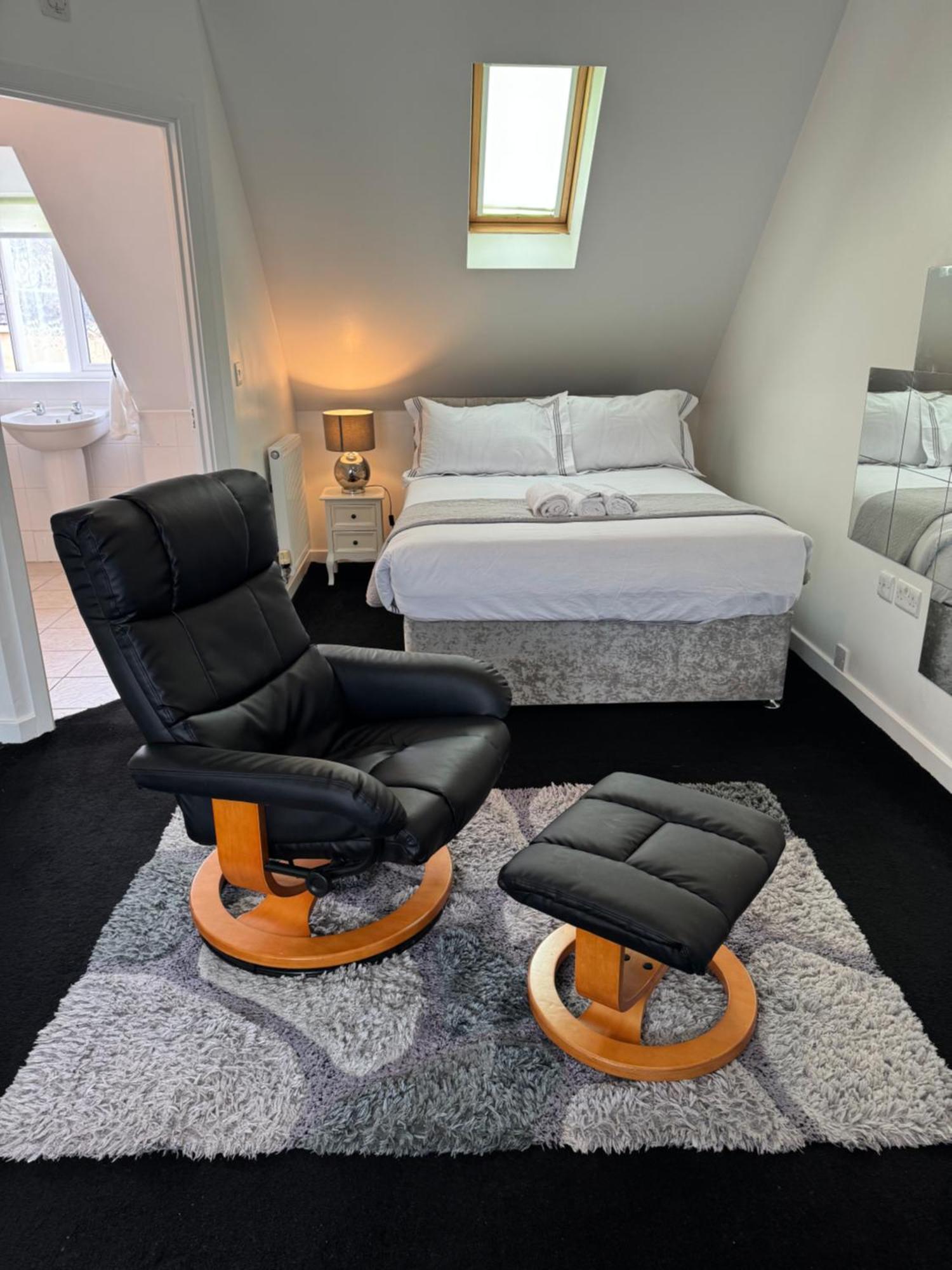 Homestay Away From Milton Keynes