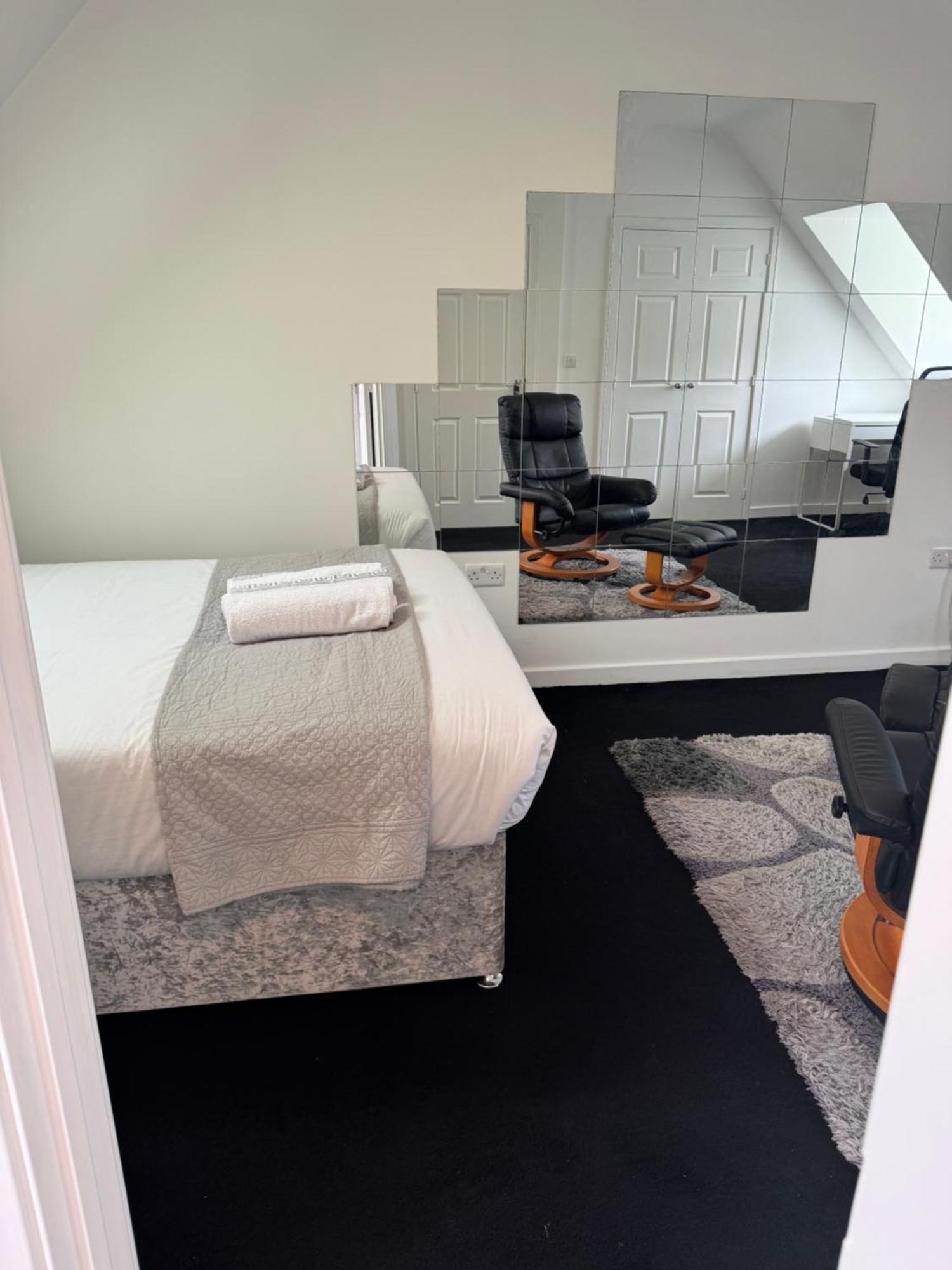 Homestay Away From Milton Keynes