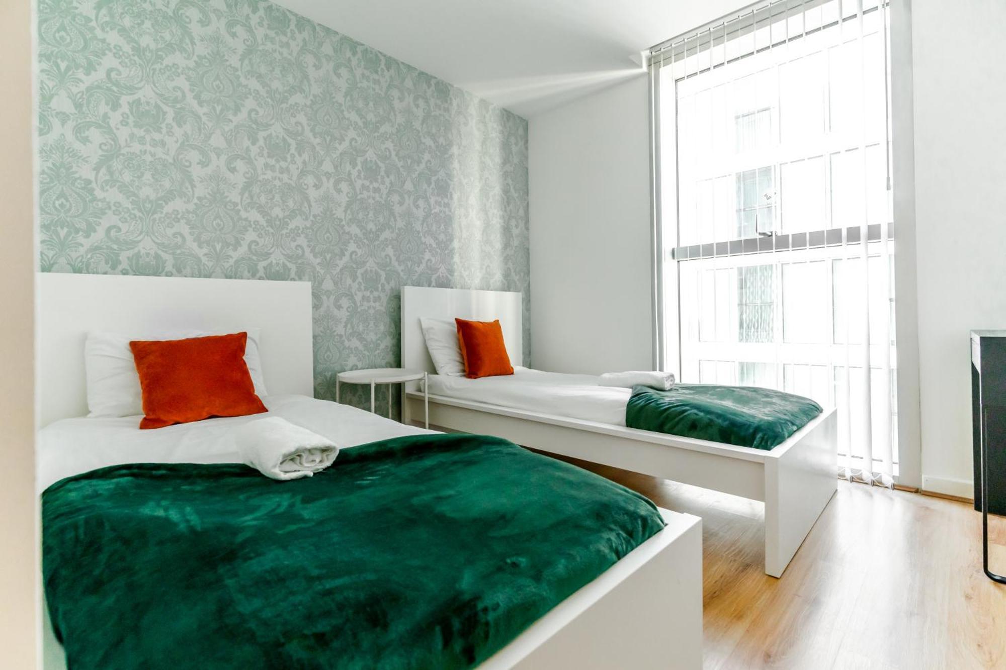 Luxury Two Bed -the Hub Apartamento Milton Keynes