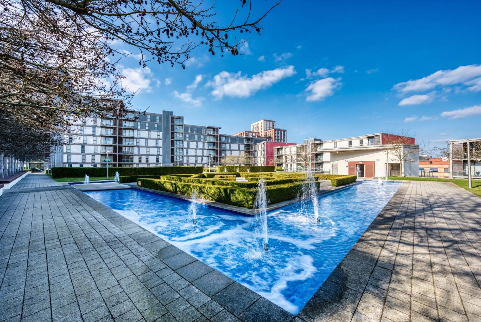 Cotels At Vizion: Serviced With Free Parking Apartment *