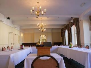 Swan Revived Inn 3*