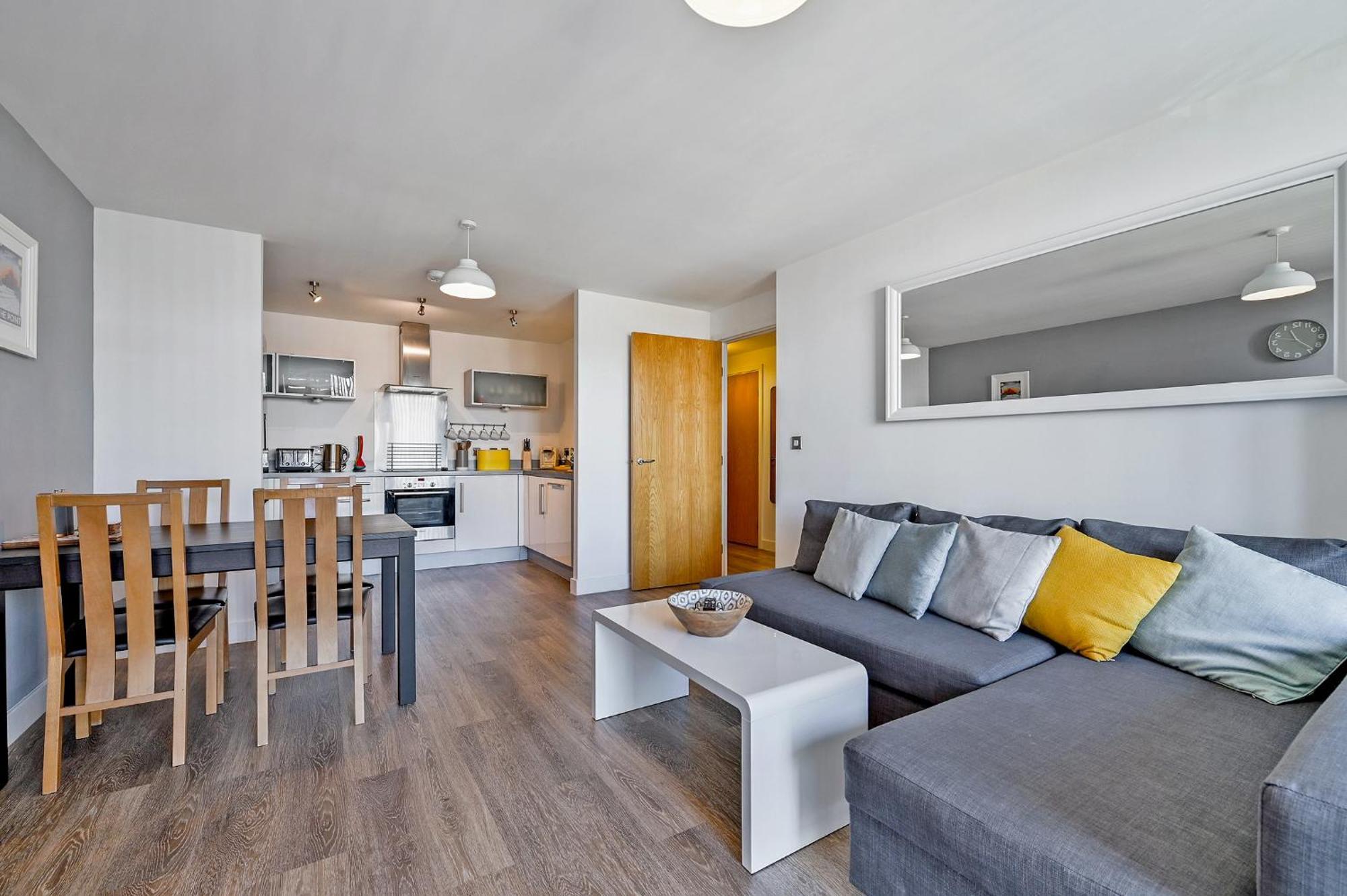 The Vizion Serviced From Pincott - Free Parking, Private Balcony, And Wifi Apartamento Milton Keynes