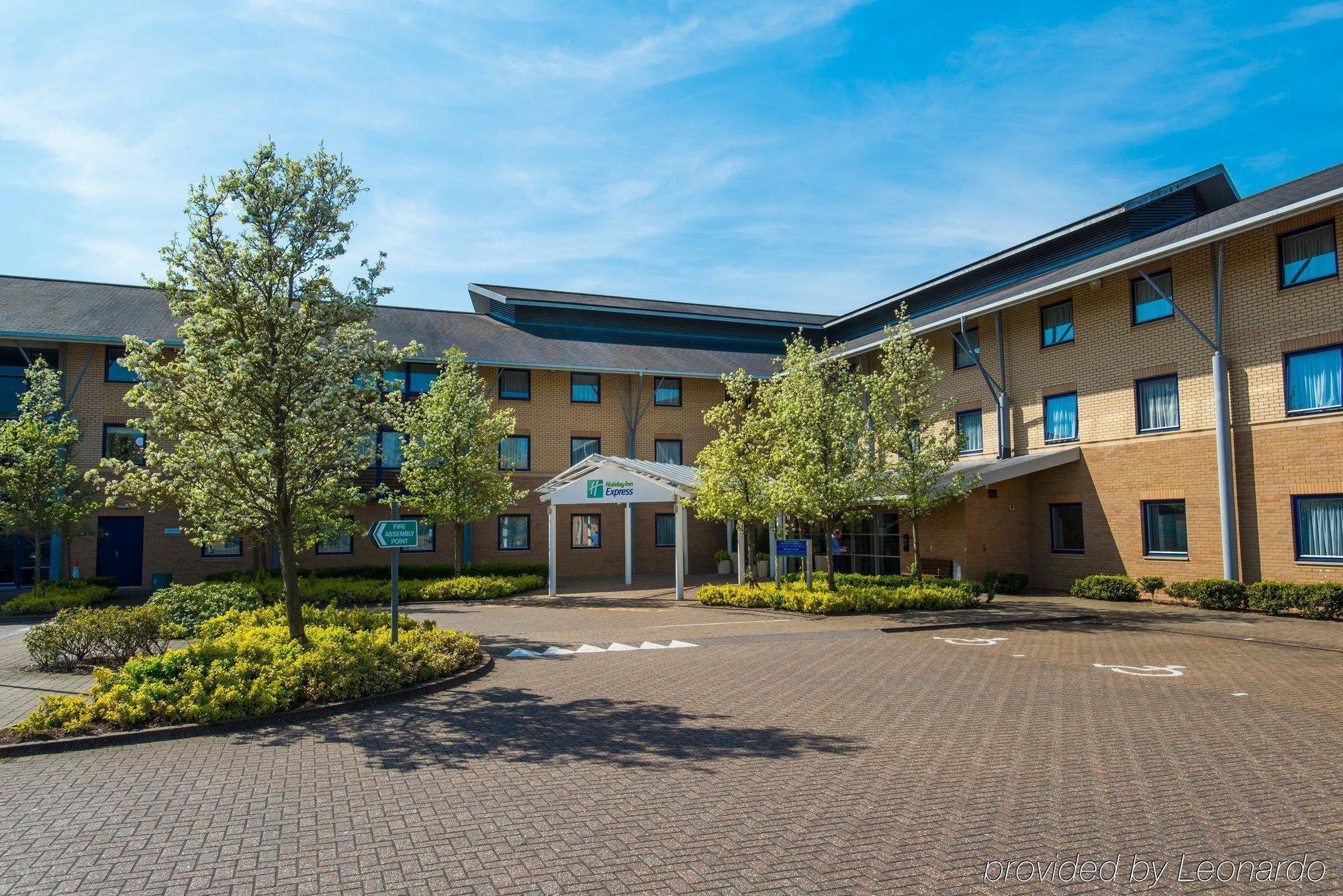 Express By Ihg Hotel Milton Keynes