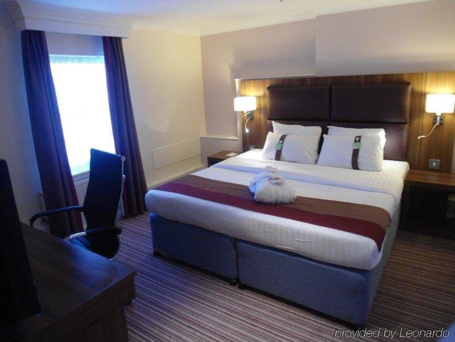Hotel Holiday East M1 Junc 14 By Ihg