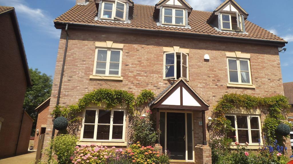 Sunshine House Bed & Breakfast