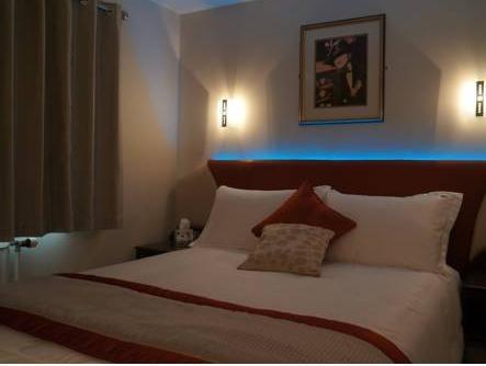 Peartree Waterside Hotel 3*