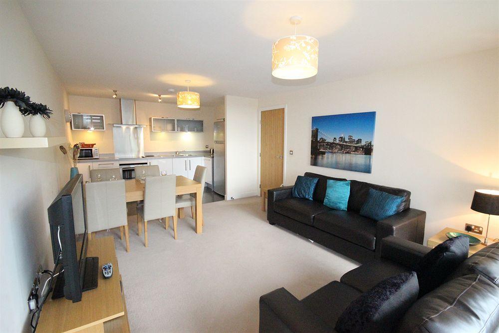 Cotels At Vizion: Serviced With Free Parking Apartment *