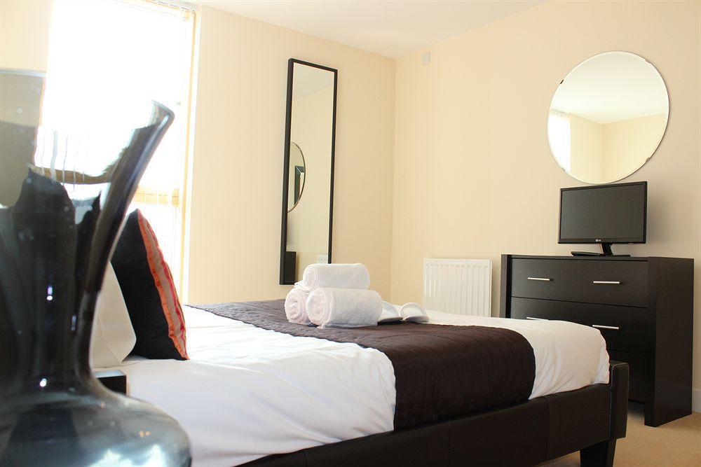 Cotels At Vizion: Serviced With Free Parking Apartment