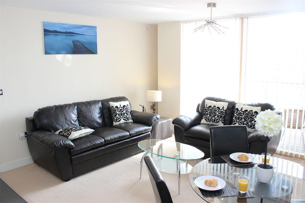 Cotels At Vizion: Serviced With Free Parking Apartment Milton Keynes