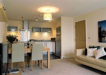 Cotels At Vizion: Serviced With Free Parking Apartment
