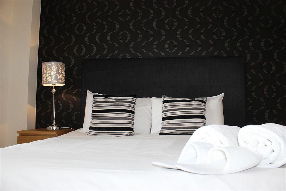 Cotels At Vizion: Serviced With Free Parking Apartment