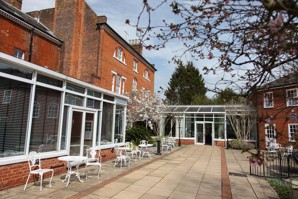 Western Moore Place Hotel Milton Keynes