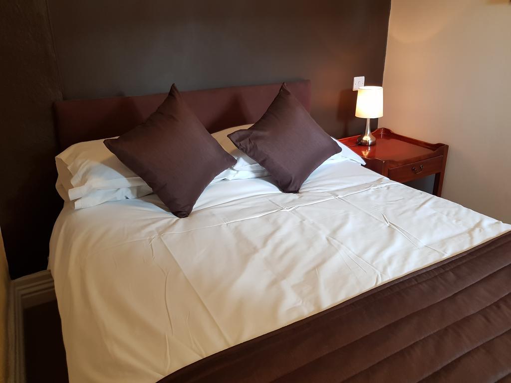 Hotel Old George 3*