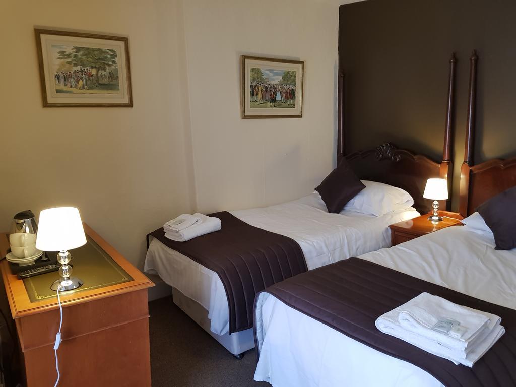 Hotel Old George