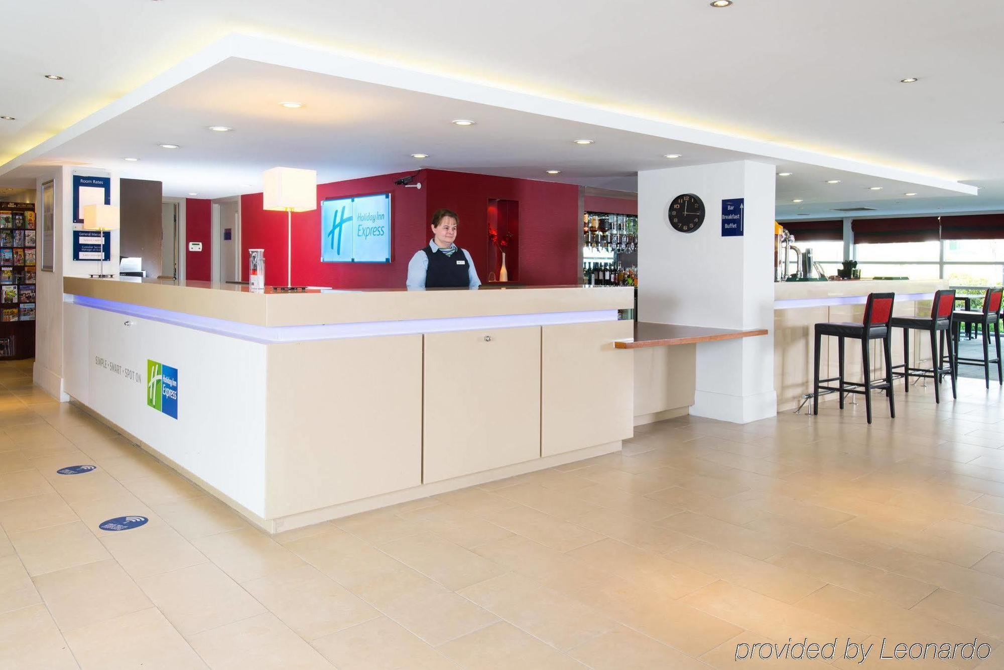 Express By Ihg Hotel 3*