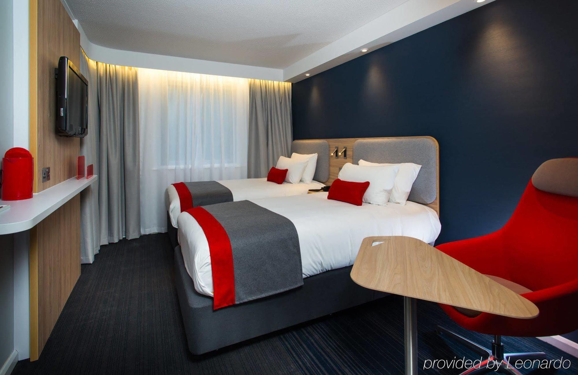 Express By Ihg Hotel 3*