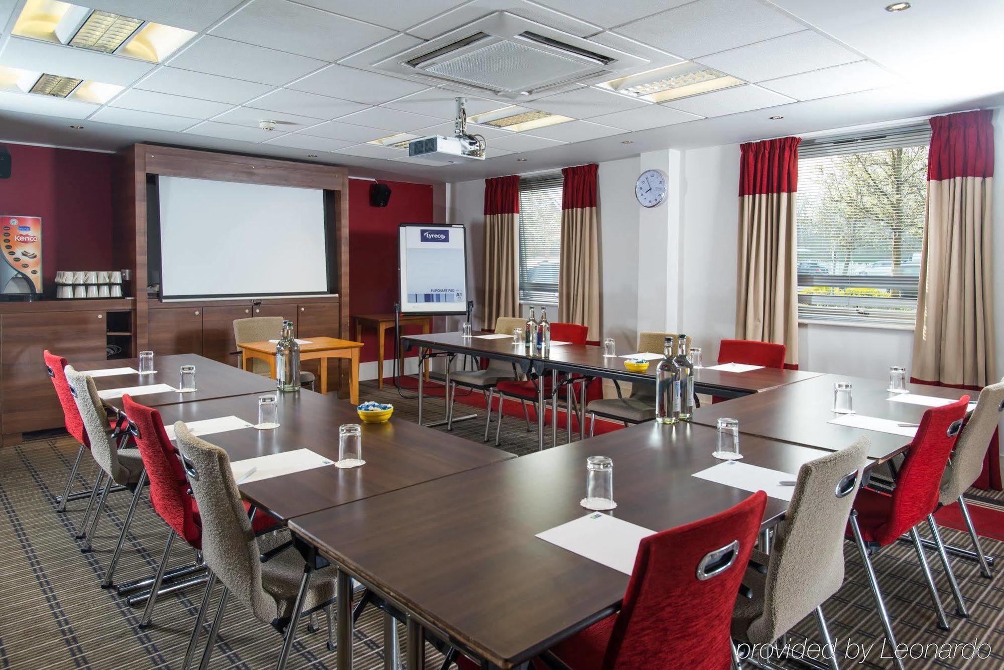 Hotel Express By Ihg Milton Keynes