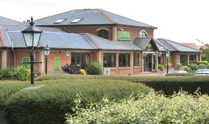 Hotel The Broughton By Greene King 3*