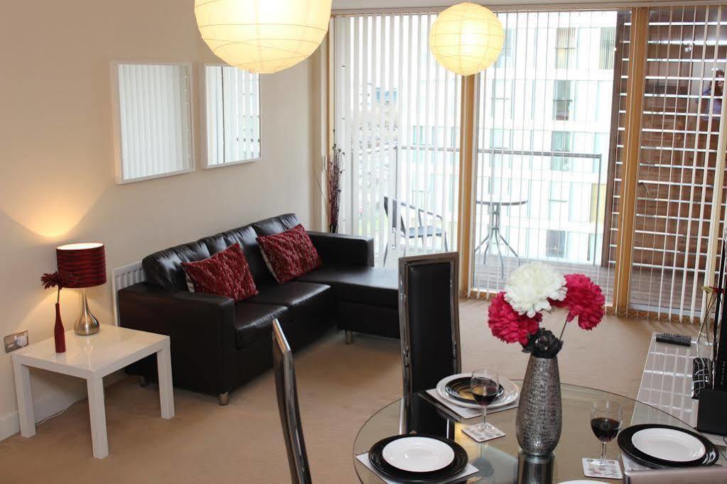 Cotels At Vizion: Serviced With Free Parking Apartment *