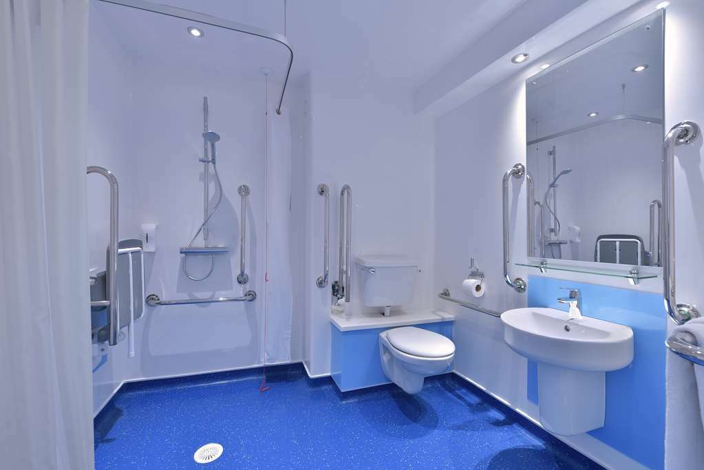 Hotel Travelodge Old Stratford 3*
