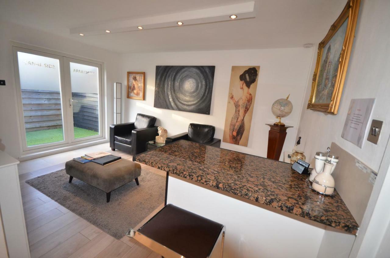 Canal Side Mk Apartment *