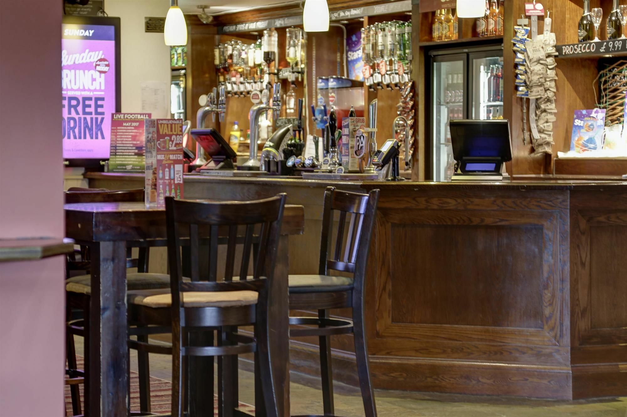 The Broughton By Greene King Hotel
