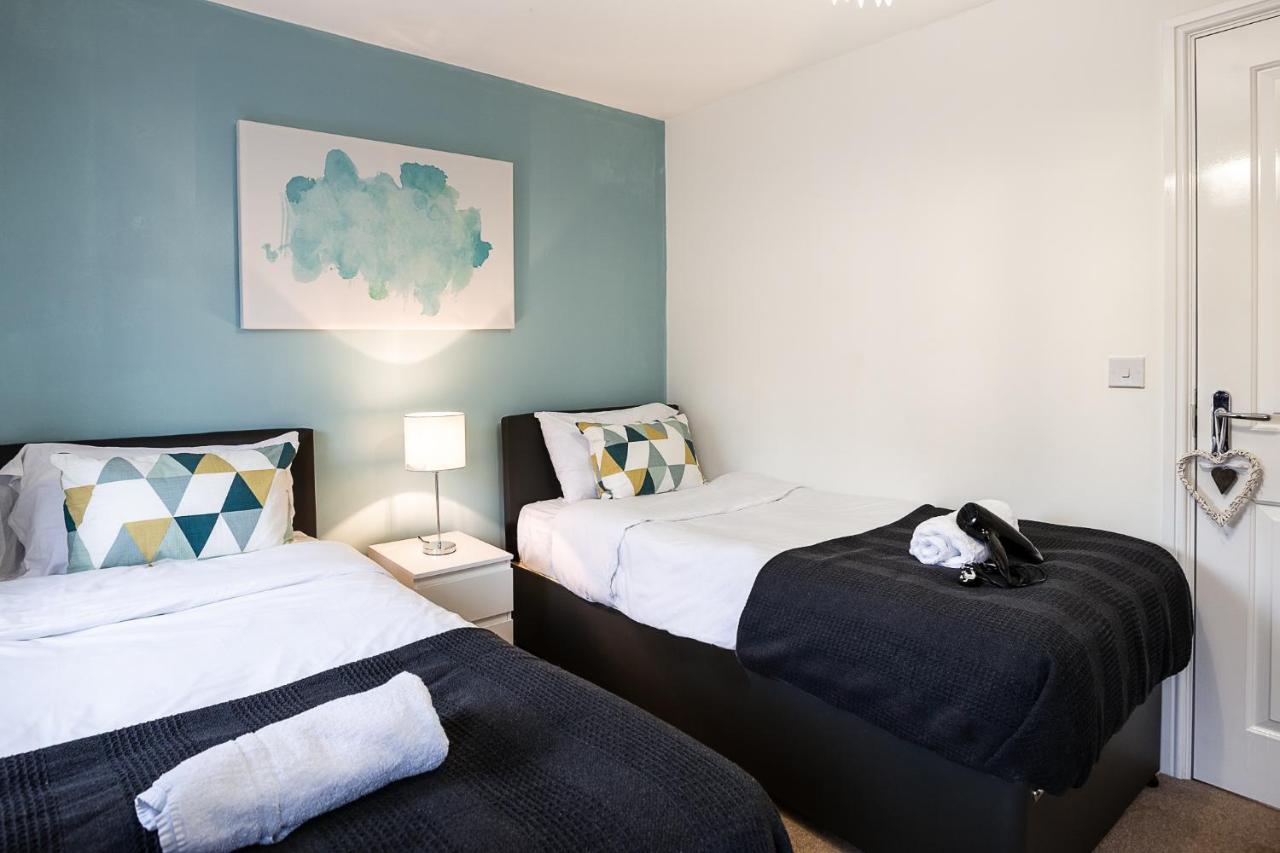 Central Garden House: Family-friendly With Free Parking Milton Keynes