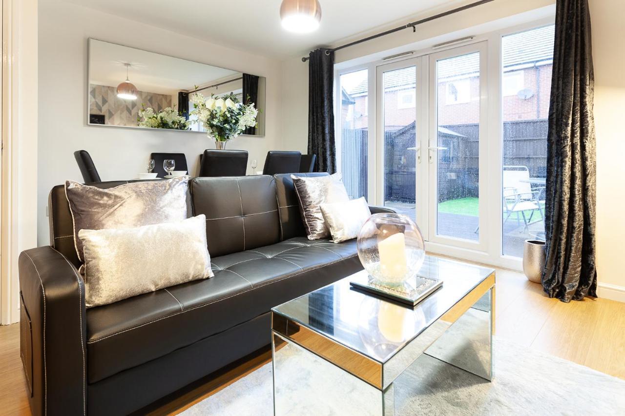 Apartamento Central Garden House: Family-friendly With Free Parking *