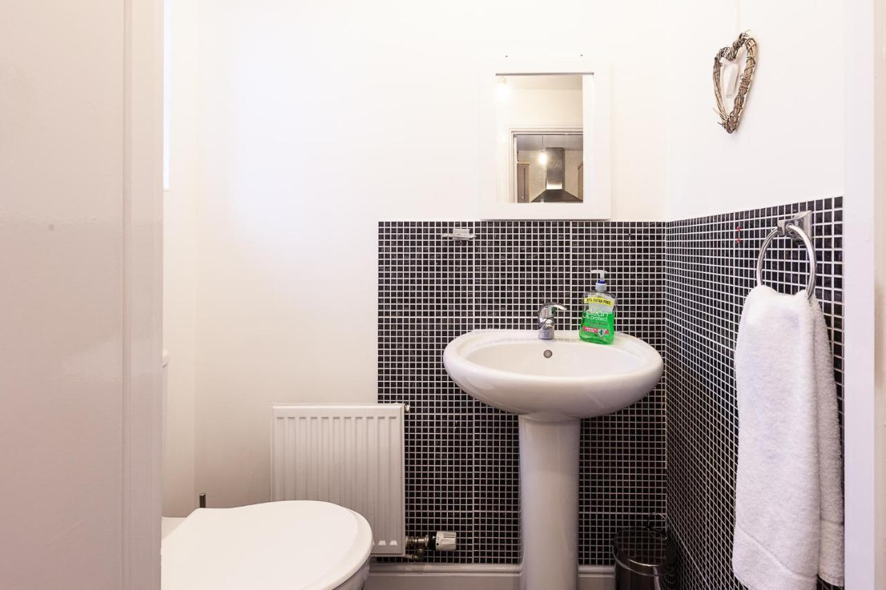 Central Garden House: Family-friendly With Free Parking Apartamento Milton Keynes