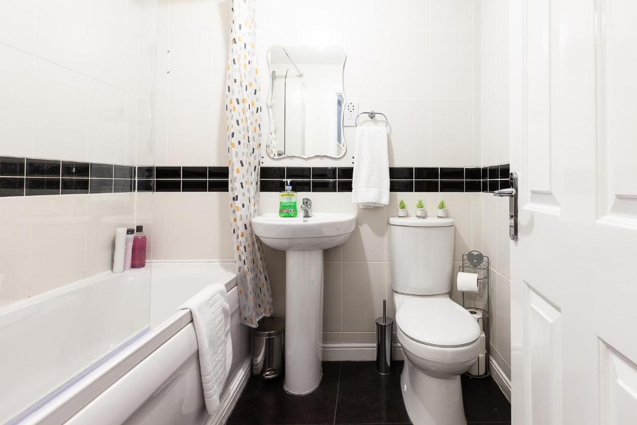 Central Garden House: Family-friendly With Free Parking Apartamento *