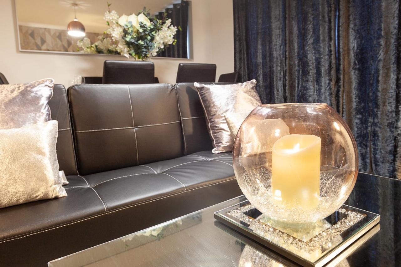 Apartamento Central Garden House: Family-friendly With Free Parking