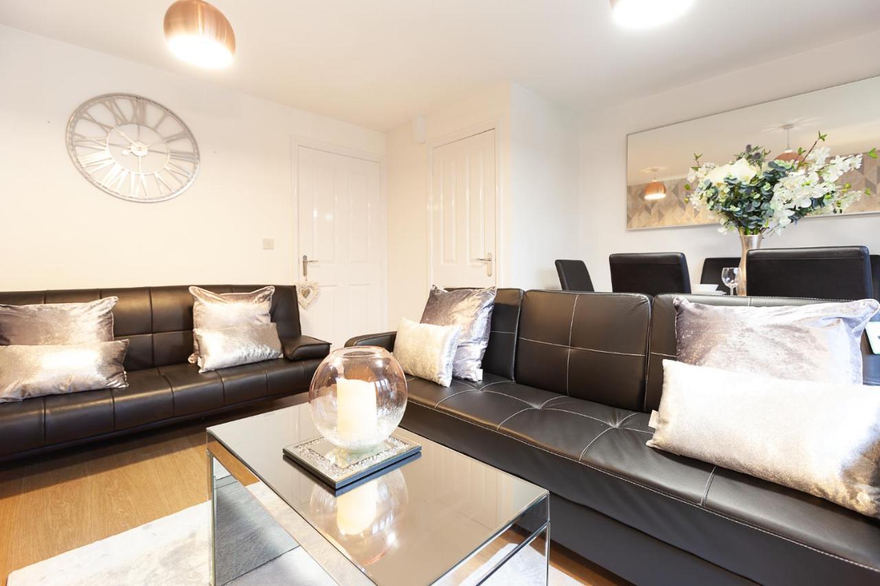 Central Garden House: Family-friendly With Free Parking *