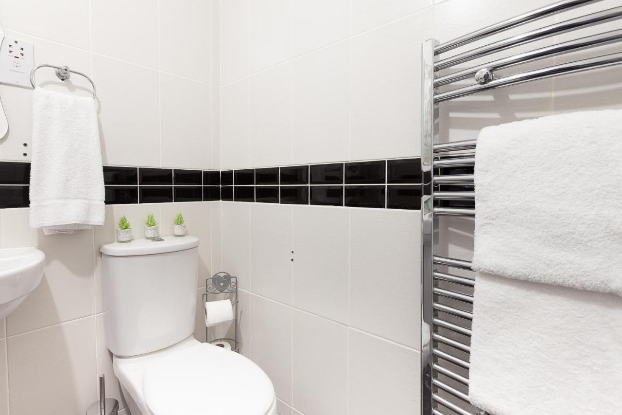 Central Garden House: Family-friendly With Free Parking * Milton Keynes