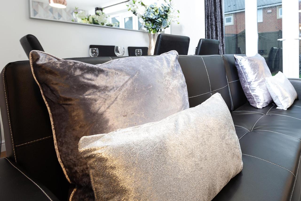 Central Garden House: Family-friendly With Free Parking