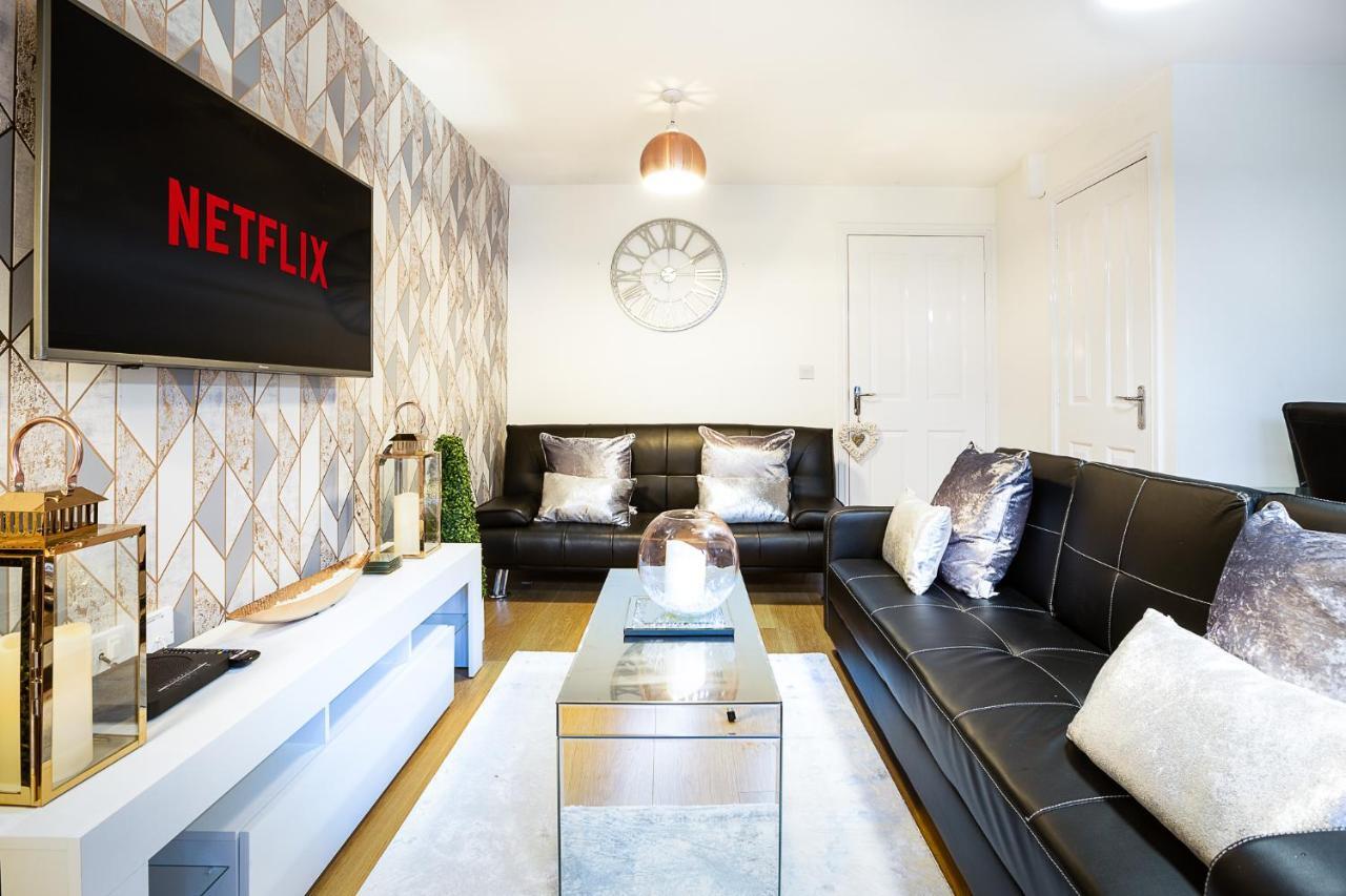 Central Garden House: Family-friendly With Free Parking