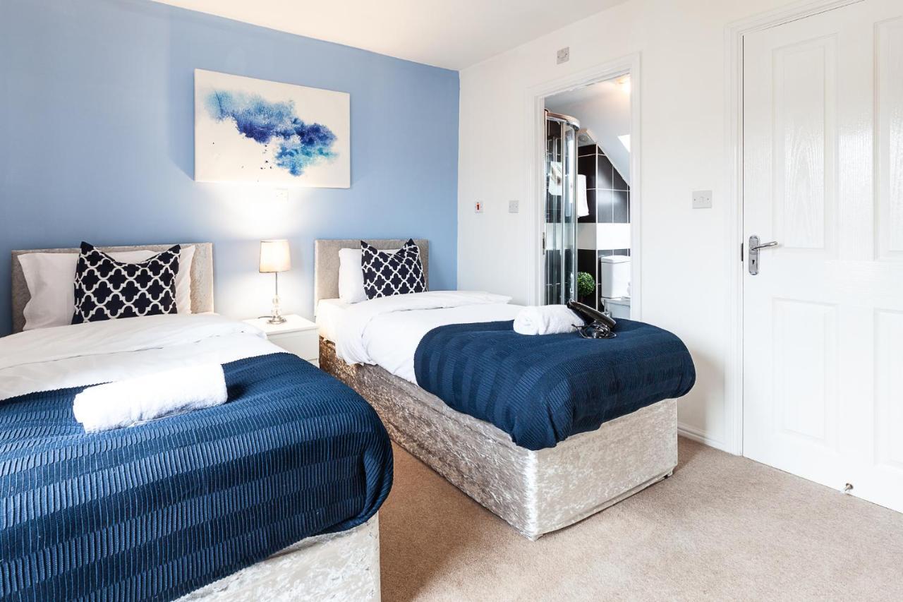 Apartamento Central Garden House: Family-friendly With Free Parking *