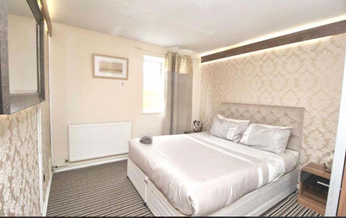 Apartment Mk Short