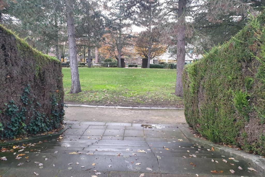 Topaz Properties One Bedroom Executive Cmk *
