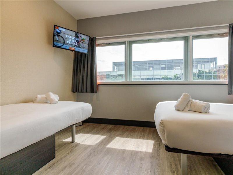 Easyhotel Milton Keynes
